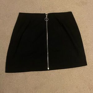 🕸️SHEIN BLACK ZIP UP MINI SKIRT🕸️